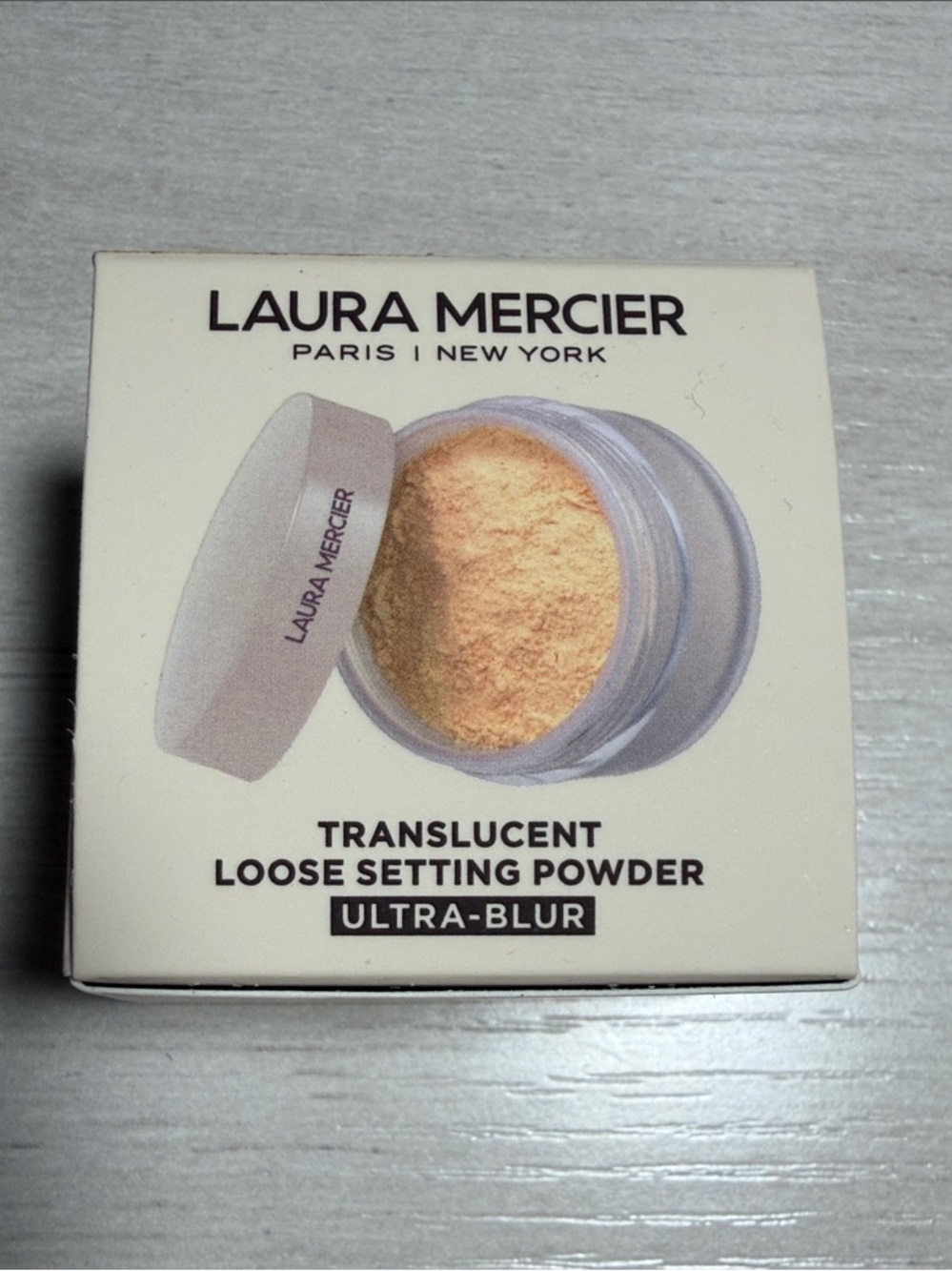 laura mercier Translucent Honey Loose Setting Powder